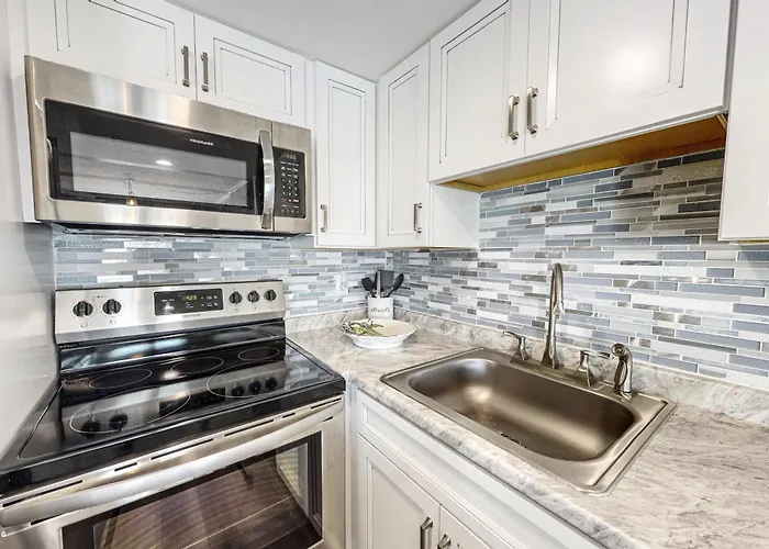 Apartment White Marlin 308b